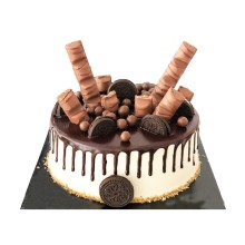 Chocolate Cake With Biscuit