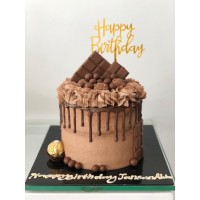 Rich Chocolate Cake With Ferrero